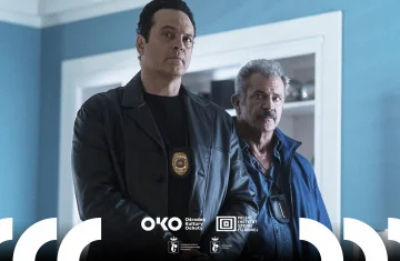 Zdjęcie przedstawia dwóch aktorów